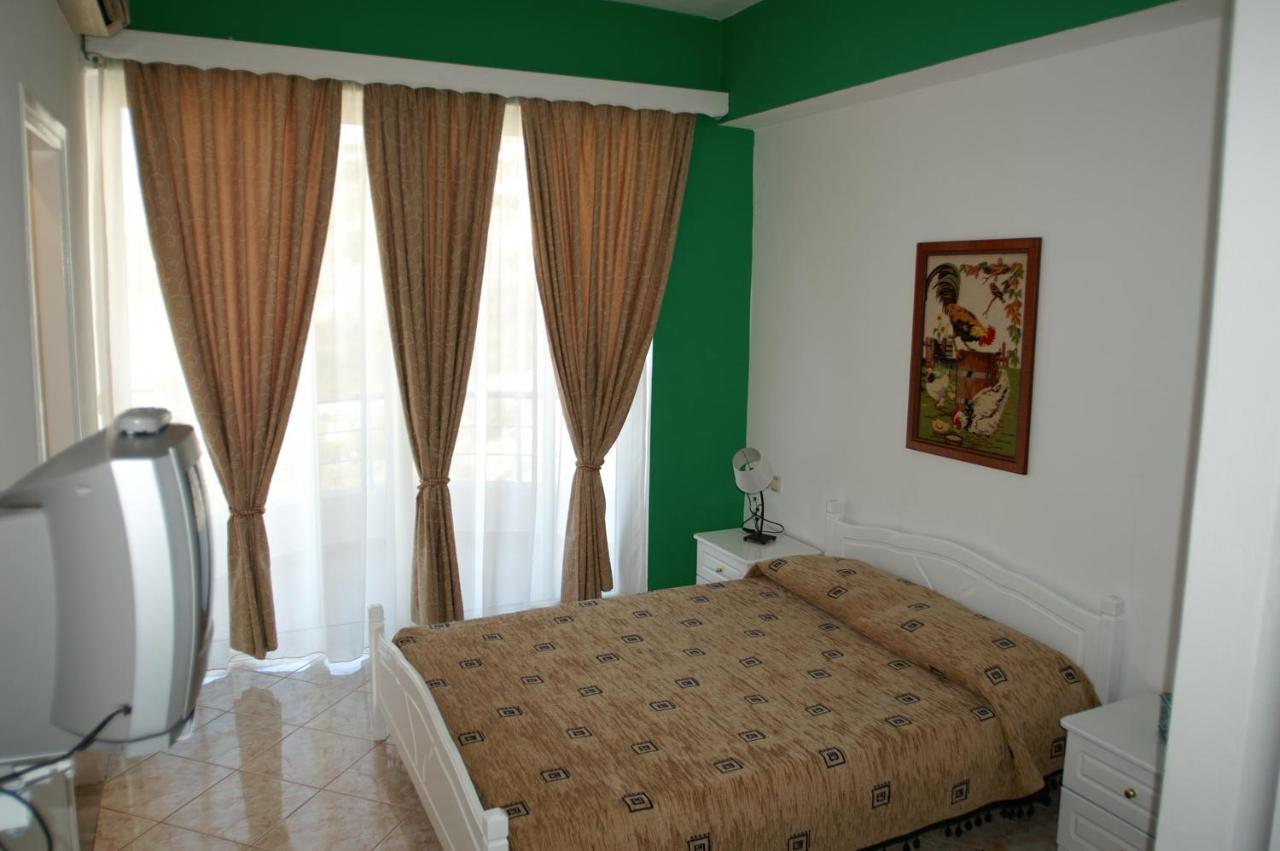 Damian Saranda Hotel Δωμάτιο φωτογραφία