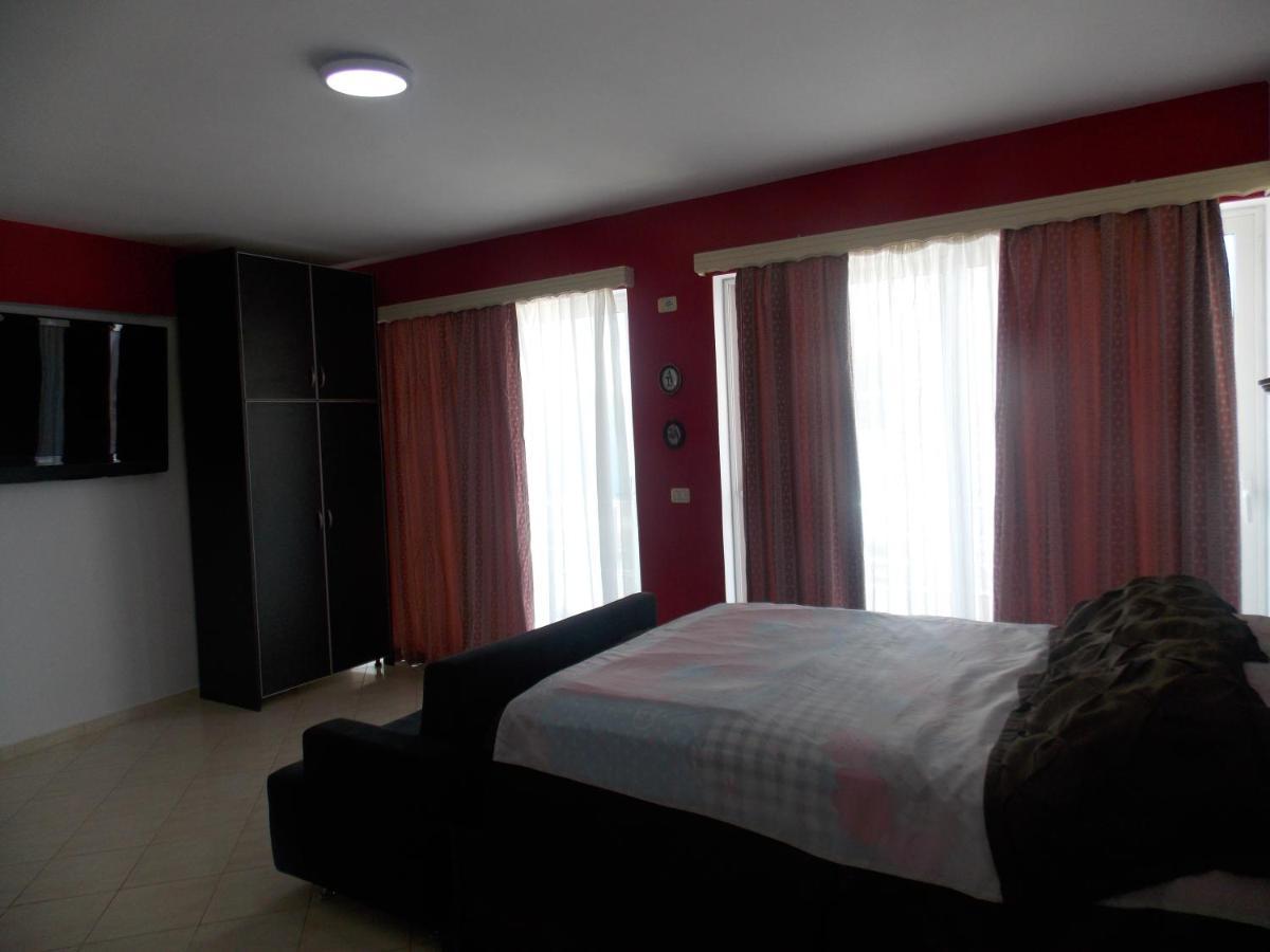 Damian Saranda Hotel Εξωτερικό φωτογραφία